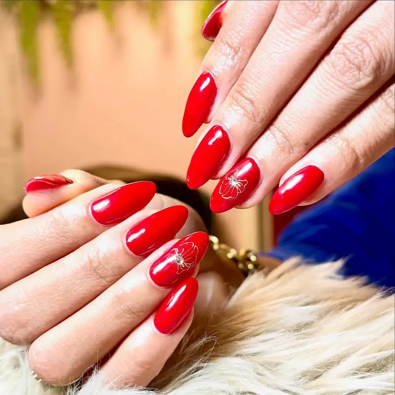 Manicura hecha en Mapi Beauty
